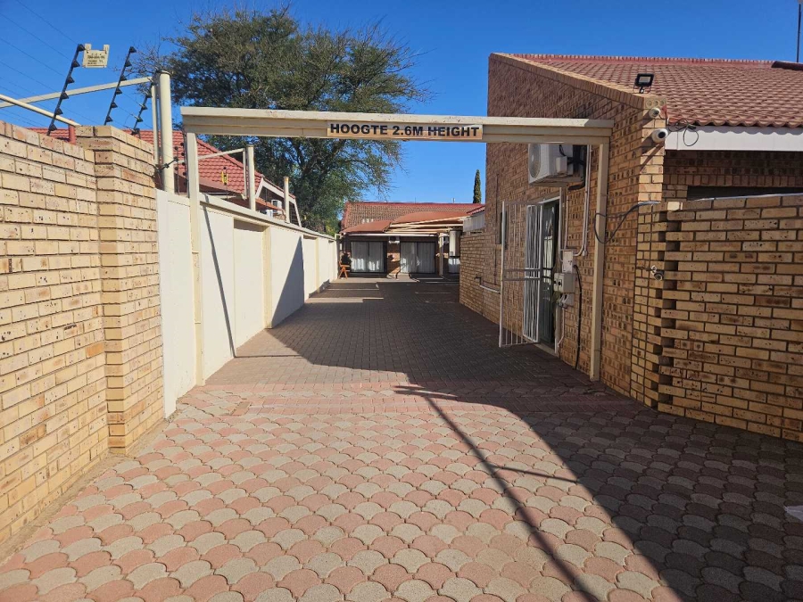 15 Bedroom Property for Sale in Royldene Northern Cape